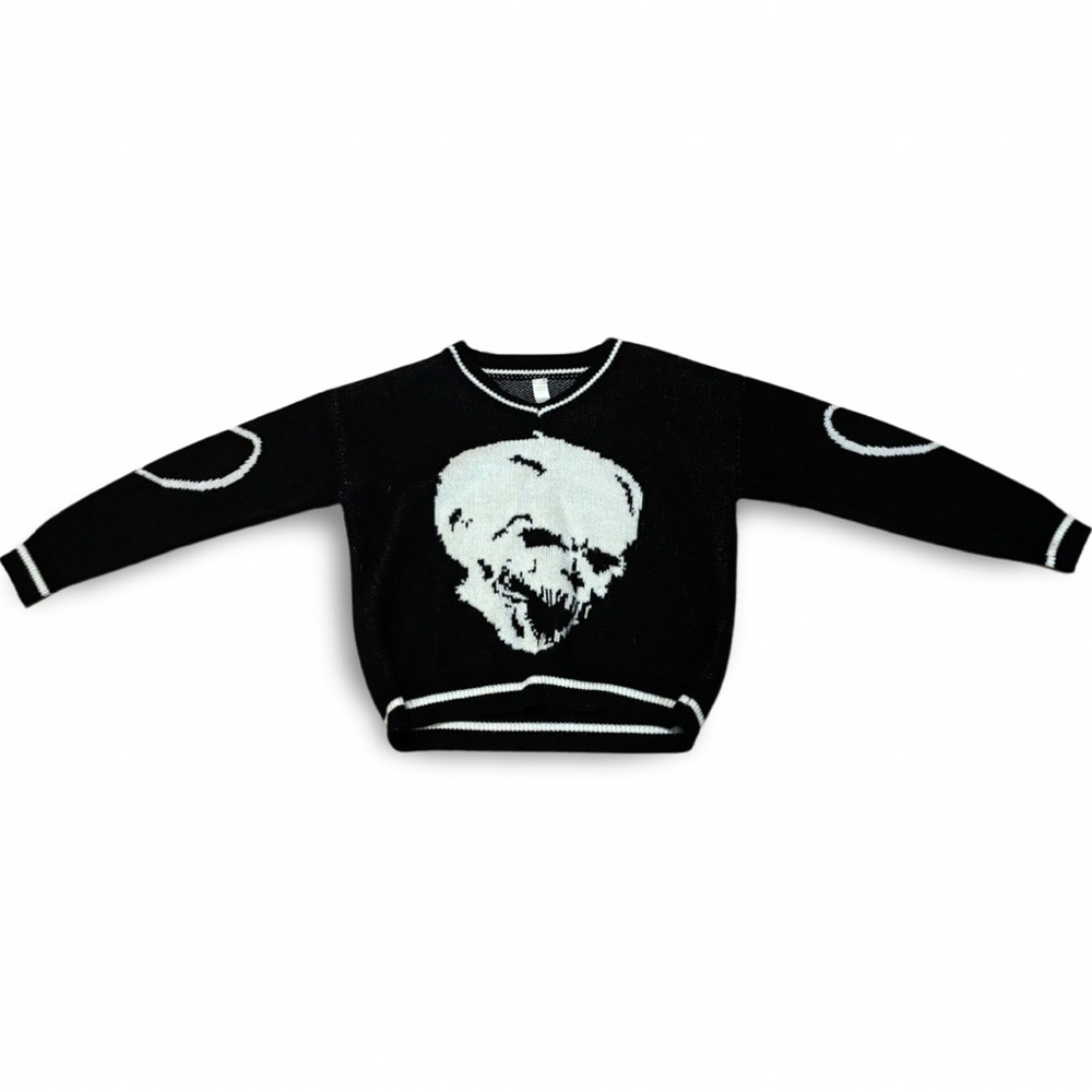 (VINTAGE) Low cropped skull crew neck with hearts on the elbows